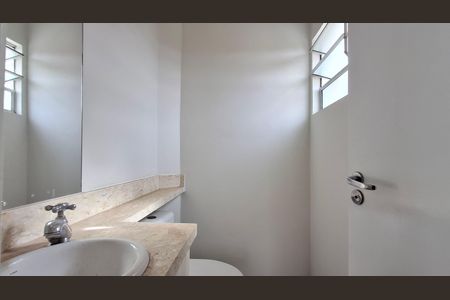 Apartamento à venda com 120m², 3 quartos e 2 vagas Apartamento à venda com 120m², 3 quartos e 2 vagasBanheiro