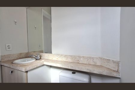 Apartamento à venda com 120m², 3 quartos e 2 vagas Apartamento à venda com 120m², 3 quartos e 2 vagasBanheiro