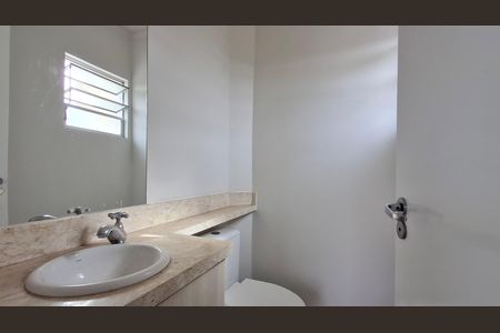 Apartamento à venda com 120m², 3 quartos e 2 vagas Apartamento à venda com 120m², 3 quartos e 2 vagasBanheiro
