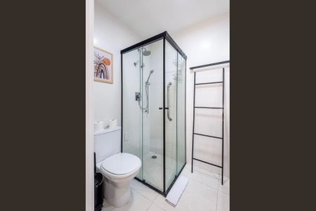 Studio à venda com 21m², 1 quarto e sem vaga Studio à venda com 21m², 1 quarto e sem vagaBanheiro