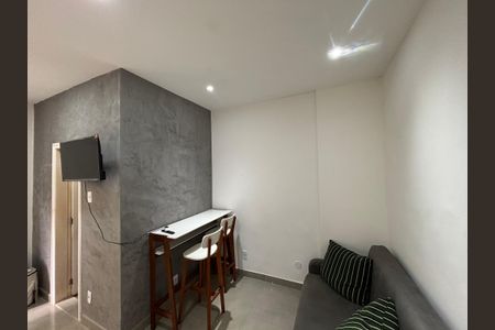 Apartamento à venda com 20m², 1 quarto e sem vaga Apartamento à venda com 20m², 1 quarto e sem vagaSala
