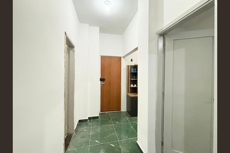 Apartamento à venda com 70m², 1 quarto e sem vagaSala