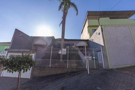 Fachada de casa à venda com 3 quartos, 180m² em Vila Sao Francisco, São Paulo