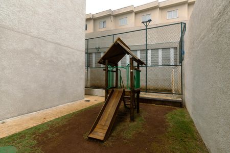 Apartamento para alugar com 38m², 2 quartos e sem vaga Apartamento para alugar com 38m², 2 quartos e sem vagaÁrea comum - Playground