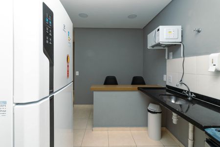 Apartamento para alugar com 38m², 2 quartos e sem vaga Apartamento para alugar com 38m², 2 quartos e sem vagaÁrea comum - Salão de festas