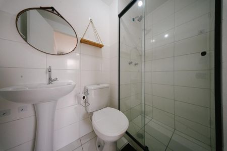 Apartamento para alugar com 38m², 2 quartos e sem vaga Apartamento para alugar com 38m², 2 quartos e sem vagaBanheiro