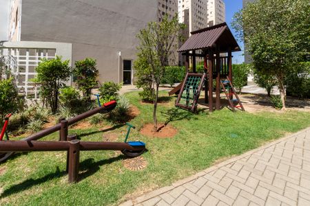 Apartamento para alugar com 31m², 1 quarto e sem vaga Apartamento para alugar com 31m², 1 quarto e sem vagaÁrea comum - Playground