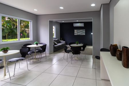 Apartamento para alugar com 31m², 1 quarto e sem vaga Apartamento para alugar com 31m², 1 quarto e sem vagaÁrea comum - Salão de festas