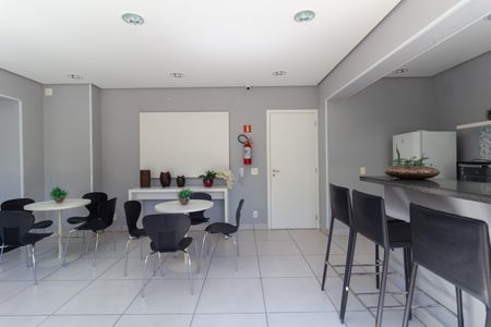 Apartamento para alugar com 31m², 1 quarto e sem vaga Apartamento para alugar com 31m², 1 quarto e sem vagaÁrea comum - Salão de festas