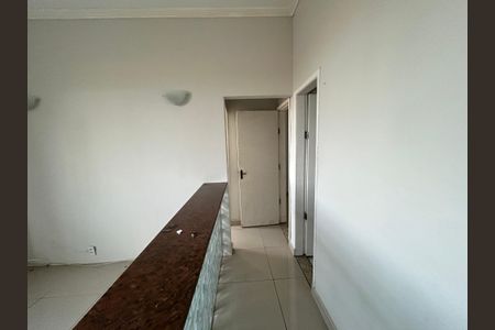 Corredor de apartamento para alugar com 2 quartos, 60m² em Pilares, Rio de Janeiro