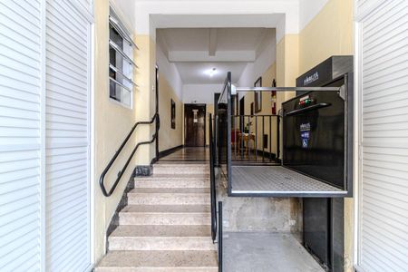 Apartamento à venda com 110m², 2 quartos e sem vaga Apartamento à venda com 110m², 2 quartos e sem vagaEntrada Acessível