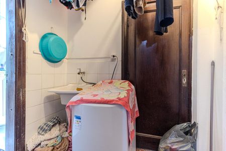 Apartamento à venda com 110m², 2 quartos e sem vaga Apartamento à venda com 110m², 2 quartos e sem vagaÁrea de Serviço
