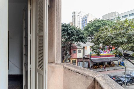 Apartamento à venda com 110m², 2 quartos e sem vaga Apartamento à venda com 110m², 2 quartos e sem vagaVaranda