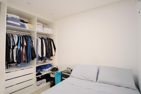 Apartamento à venda com 81m², 2 quartos e 2 vagasQuarto