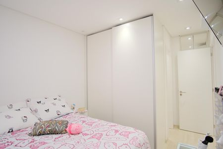 Apartamento à venda com 81m², 2 quartos e 2 vagasSuíte