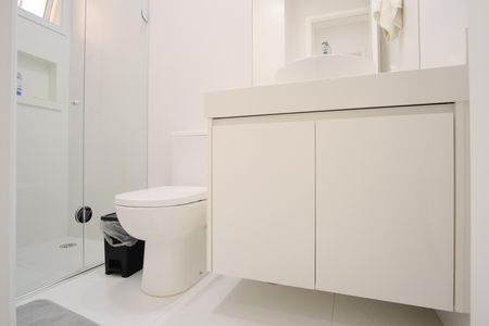 Apartamento à venda com 81m², 2 quartos e 2 vagasBanheiro Social