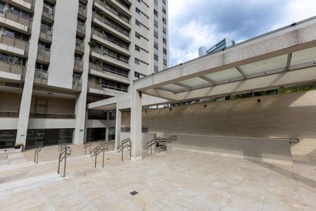 Apartamento à venda com 341m², 4 quartos e 5 vagas Apartamento à venda com 341m², 4 quartos e 5 vagasÁrea comum