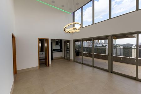 Sala 1  de apartamento à venda com 4 quartos, 341m² em Vale do Sereno, Nova Lima