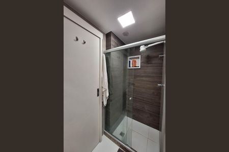 Apartamento para alugar com 71m², 2 quartos e 1 vaga Apartamento para alugar com 71m², 2 quartos e 1 vagaBanheiro
