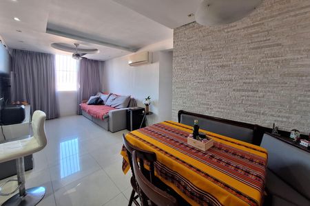 Sala de apartamento para alugar com 2 quartos, 71m² em Santa Rosa, Niterói