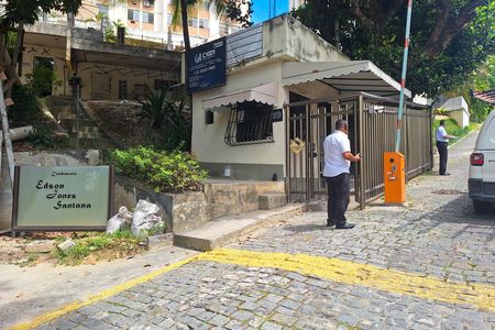 Apartamento para alugar com 71m², 2 quartos e 1 vaga Apartamento para alugar com 71m², 2 quartos e 1 vagaFachada