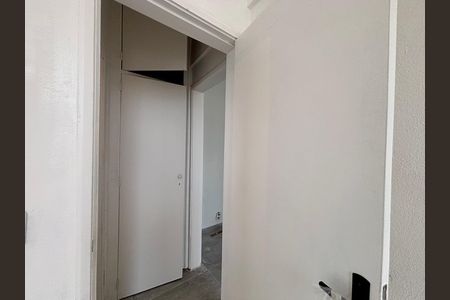 Apartamento à venda com 70m², 2 quartos e sem vaga Apartamento à venda com 70m², 2 quartos e sem vagaCorredor de acesso