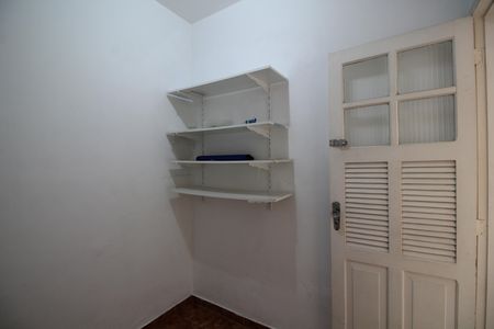 Casa de condomínio para alugar com 130m², 4 quartos e 1 vagaQuarto de Serviço