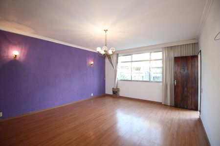 Sala de casa de condomínio para alugar com 4 quartos, 130m² em Taquara, Rio de Janeiro