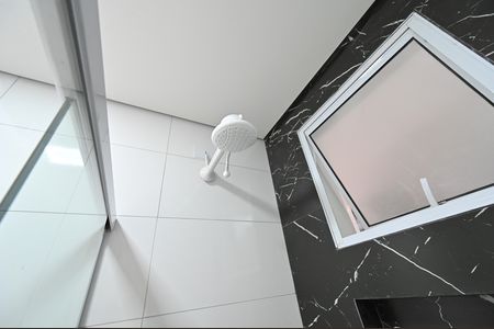 Banheiro Social de kitnet/studio para alugar com 1 quarto, 18m² em Mirandópolis, São Paulo