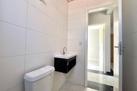 Apartamento à venda com 45m², 2 quartos e sem vaga Apartamento à venda com 45m², 2 quartos e sem vagaBanheiro