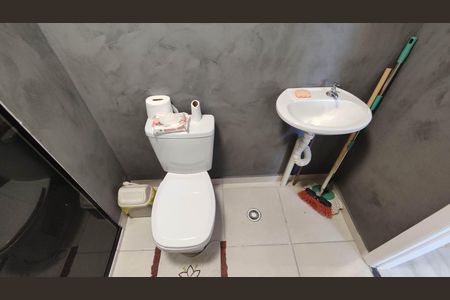 Apartamento para alugar com 41m², 2 quartos e 1 vaga Apartamento para alugar com 41m², 2 quartos e 1 vagaBanheiro