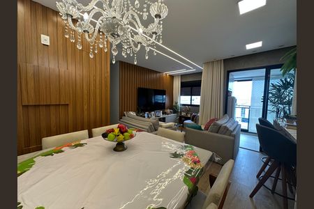 Apartamento à venda com 87m², 2 quartos e 1 vaga Apartamento à venda com 87m², 2 quartos e 1 vagaSala