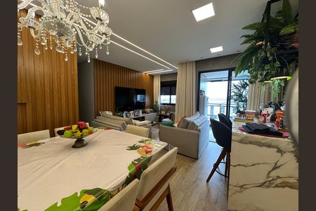Apartamento à venda com 87m², 2 quartos e 1 vaga Apartamento à venda com 87m², 2 quartos e 1 vagaSala