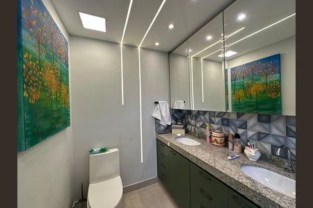 Apartamento à venda com 87m², 2 quartos e 1 vaga Apartamento à venda com 87m², 2 quartos e 1 vagaBanheiro da Suíte 2