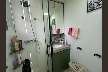 Apartamento à venda com 87m², 2 quartos e 1 vaga Apartamento à venda com 87m², 2 quartos e 1 vagaBanheiro da Suíte 1