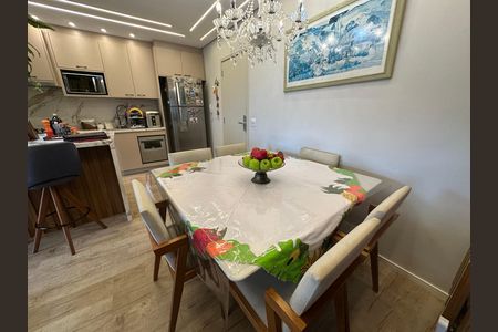 Apartamento à venda com 87m², 2 quartos e 1 vaga Apartamento à venda com 87m², 2 quartos e 1 vagaSala