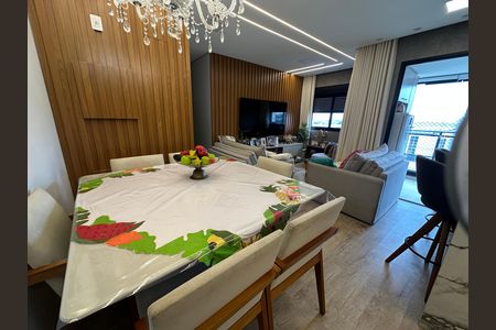 Apartamento à venda com 87m², 2 quartos e 1 vaga Apartamento à venda com 87m², 2 quartos e 1 vagaSala