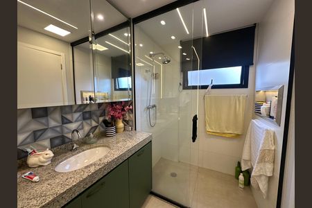 Apartamento à venda com 87m², 2 quartos e 1 vaga Apartamento à venda com 87m², 2 quartos e 1 vagaBanheiro da Suíte 2