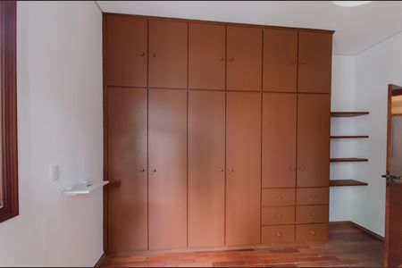 Quarto 1 de casa para alugar com 2 quartos, 86m² em Cambuci, São Paulo