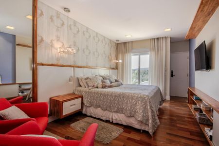 Casa de condomínio à venda com 439m², 4 quartos e 2 vagas Casa de condomínio à venda com 439m², 4 quartos e 2 vagasQuarto