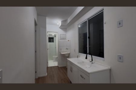 Cozinha e Área de Serviço de apartamento para alugar com 2 quartos, 36m² em Vila Ré, São Paulo