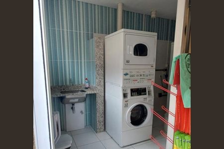 Apartamento à venda com 73m², 3 quartos e 1 vaga Apartamento à venda com 73m², 3 quartos e 1 vagaÁrea externa