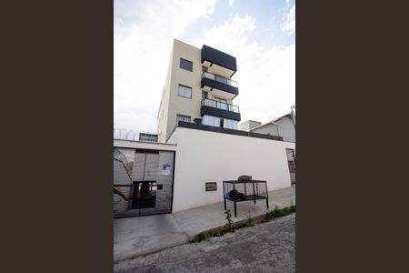Apartamento para alugar com 85m², 3 quartos e 2 vagas Apartamento para alugar com 85m², 3 quartos e 2 vagasFachada