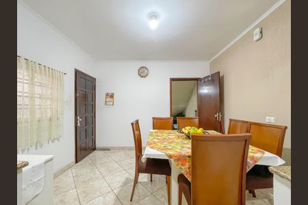 Casa à venda com 263m², 2 quartos e 4 vagas Casa à venda com 263m², 2 quartos e 4 vagasCopa e Cozinha