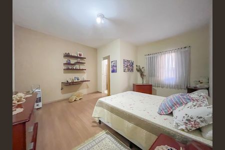 Suíte 1 de casa à venda com 2 quartos, 263m² em Ayrosa, São Paulo