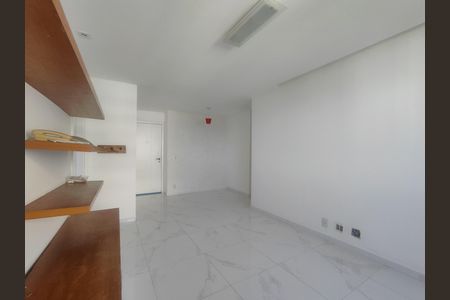 Sala de apartamento à venda com 2 quartos, 62m² em Barra da Tijuca, Rio de Janeiro
