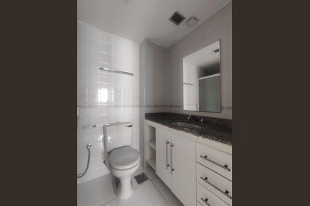 Apartamento à venda com 62m², 2 quartos e 1 vaga Apartamento à venda com 62m², 2 quartos e 1 vagaBanheiro Social