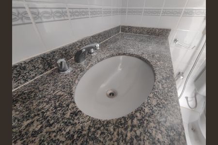 Apartamento à venda com 62m², 2 quartos e 1 vaga Apartamento à venda com 62m², 2 quartos e 1 vagaBanheiro da Suíte