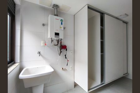Apartamento à venda com 170m², 2 quartos e 1 vagaÁrea de Serviço