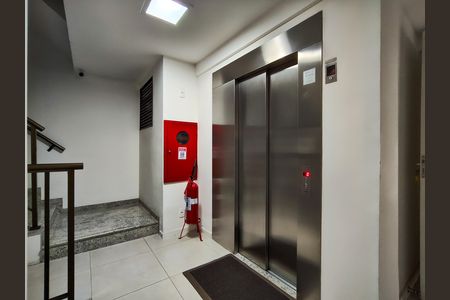 Apartamento à venda com 170m², 2 quartos e 1 vagaFachada e portaria